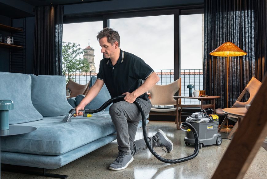 Пылесос KARCHER Puzzi 8/1 (моющий) 1.100-240.0 фото