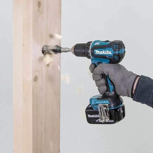 Шуруповерт аккумуляторный MAKITA DDF485SFJ (2 аккумулятора 18 В 3 Ач/зарядное устройство/кейс) DDF485SFJ фото