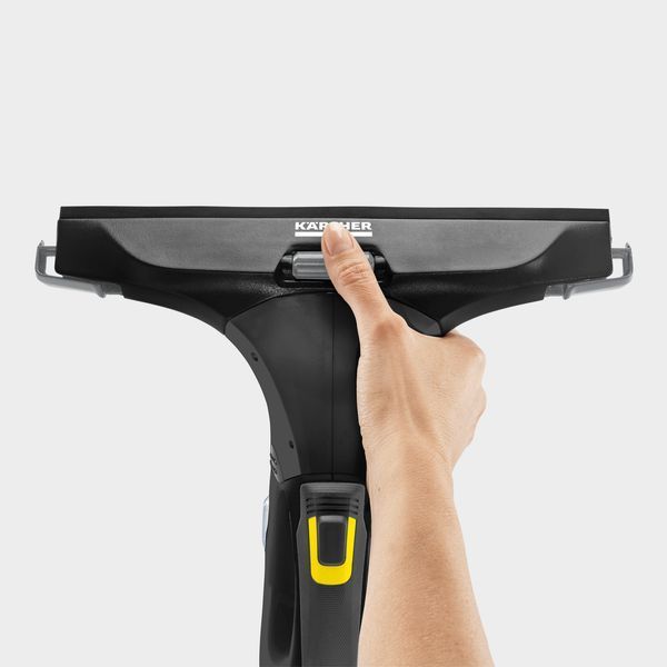 Аккумуляторный оконный пылесос KARCHER WV 5 Plus Anniversary Edition 1.633-711.0 фото