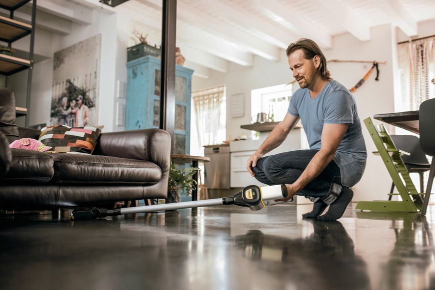 Порохотяг акумуляторний KARCHER VC 6 Cordless ourFamily (швабра) 1.198-670.0 фото