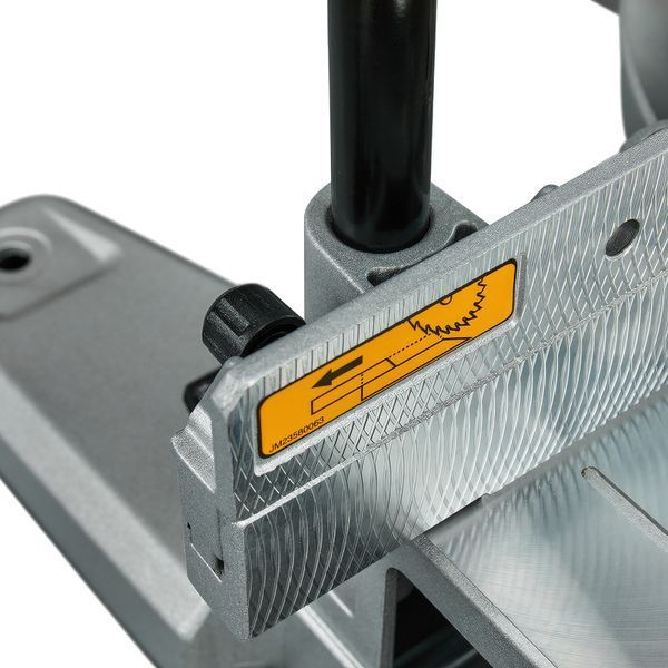 Пила торцювальна з протяжкою MAKITA LS1110F LS1110F фото