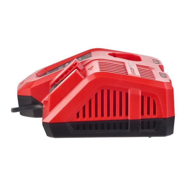 Набір акумуляторний MILWAUKEE M18 FPP2OP2-802 (пила ланцюгова/повітродуйка/2акум.18В 8Аг/зарядка) 4933492817 фото