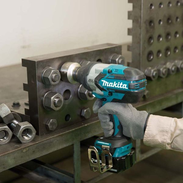 Гайкокрут MAKITA DTW1002Z ( без упаковки) DTW1002Z фото